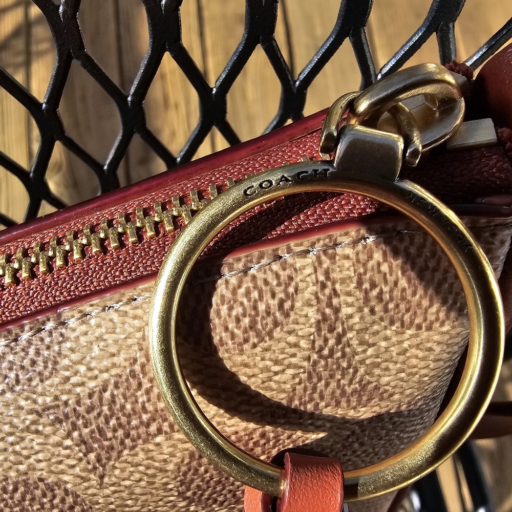 COACH -  Chaise Crossbody In Signature Canvas - Picture 10 of 12